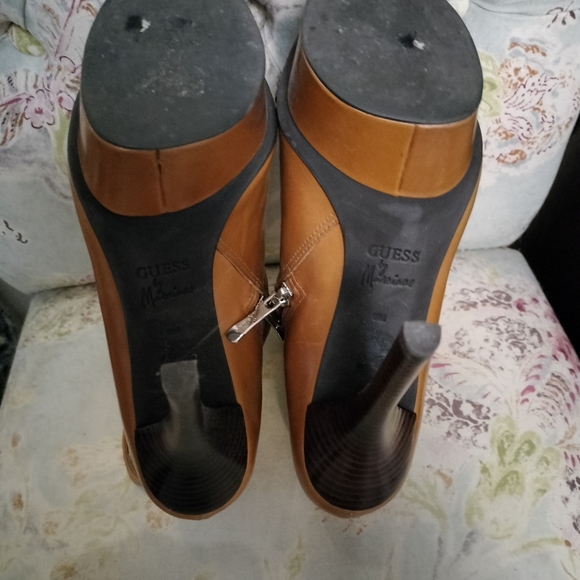 Guess Authentic Booties - Picture 6 of 8